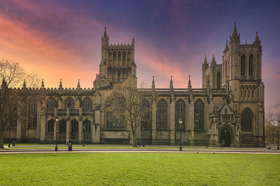 Fun and interactive Bristol treasure hunt for couples, families, and friends.