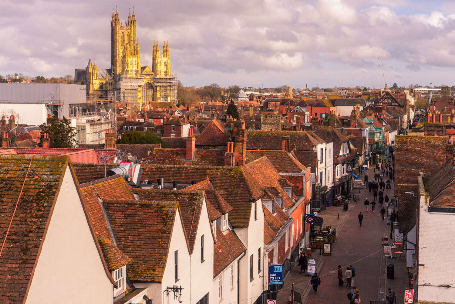 Players will solve clues in front of Canterbury's famous landmarks.