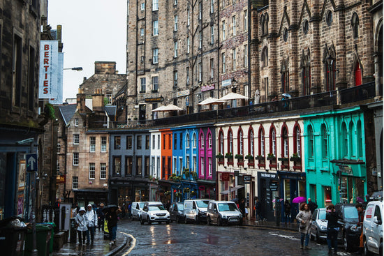 Corporate team-building treasure hunt in Edinburgh for work events and away days.