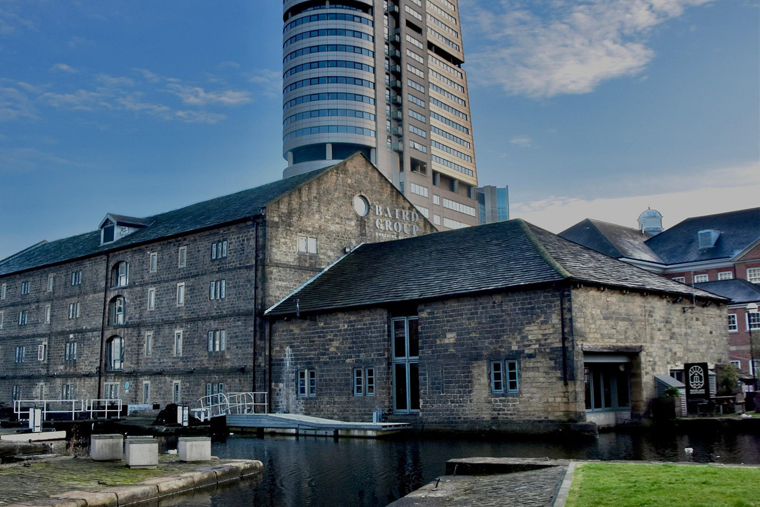 Players will solve clues in front of Leeds famous landmarks.