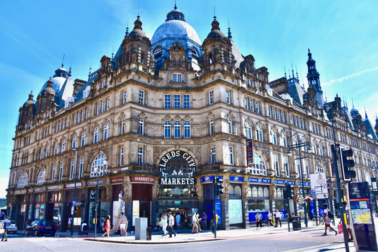 Fun and interactive Leeds treasure hunt for couples, families, and friends.