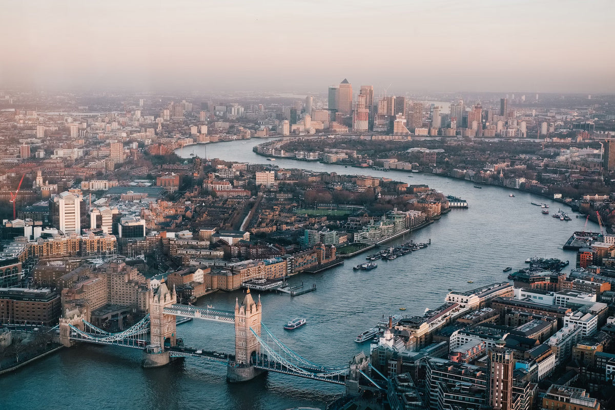 Corporate team-building treasure hunt in London for work events and away days.