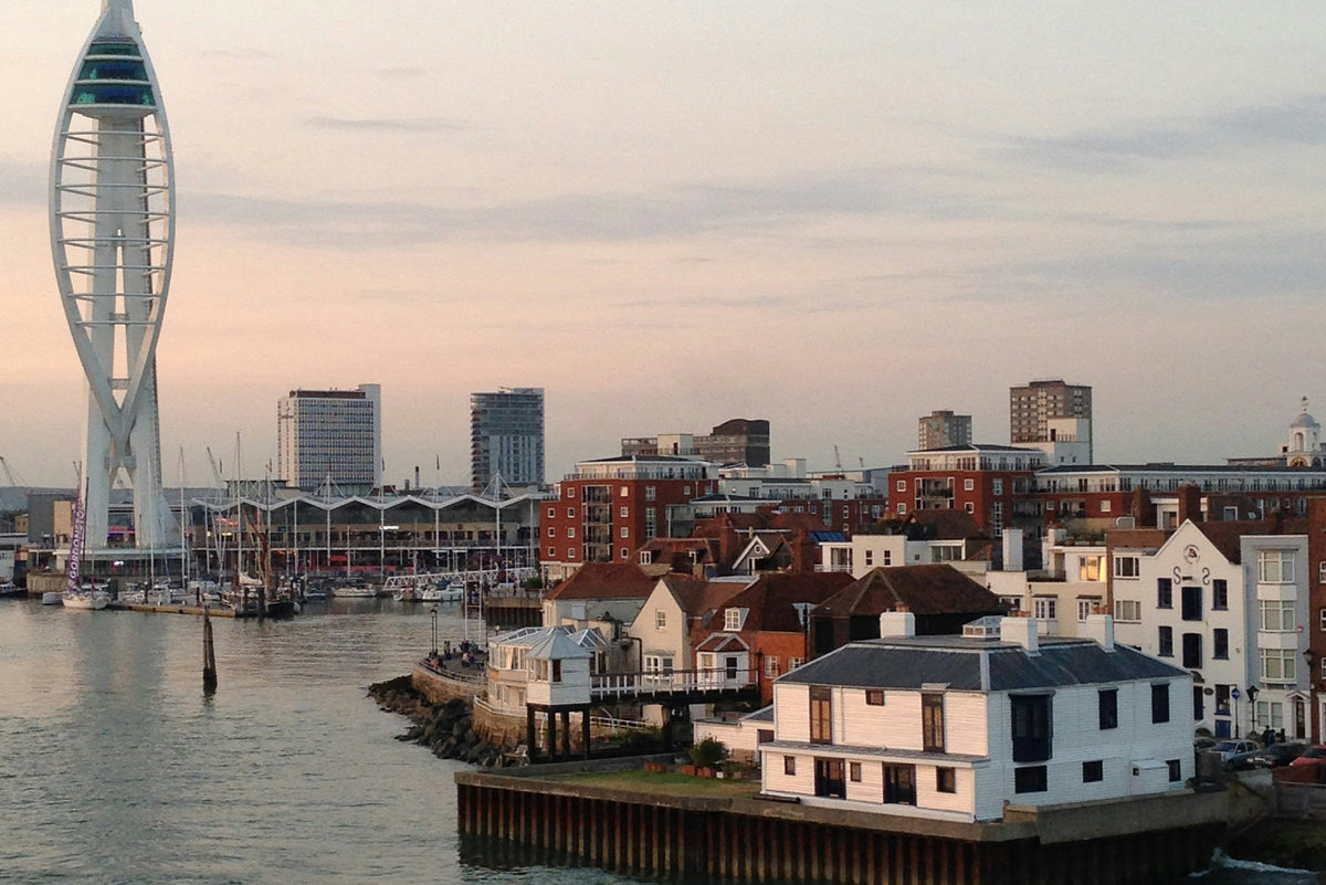 Exciting treasure hunt in Portsmouth for birthdays, stag parties, hen dos, and celebrations.