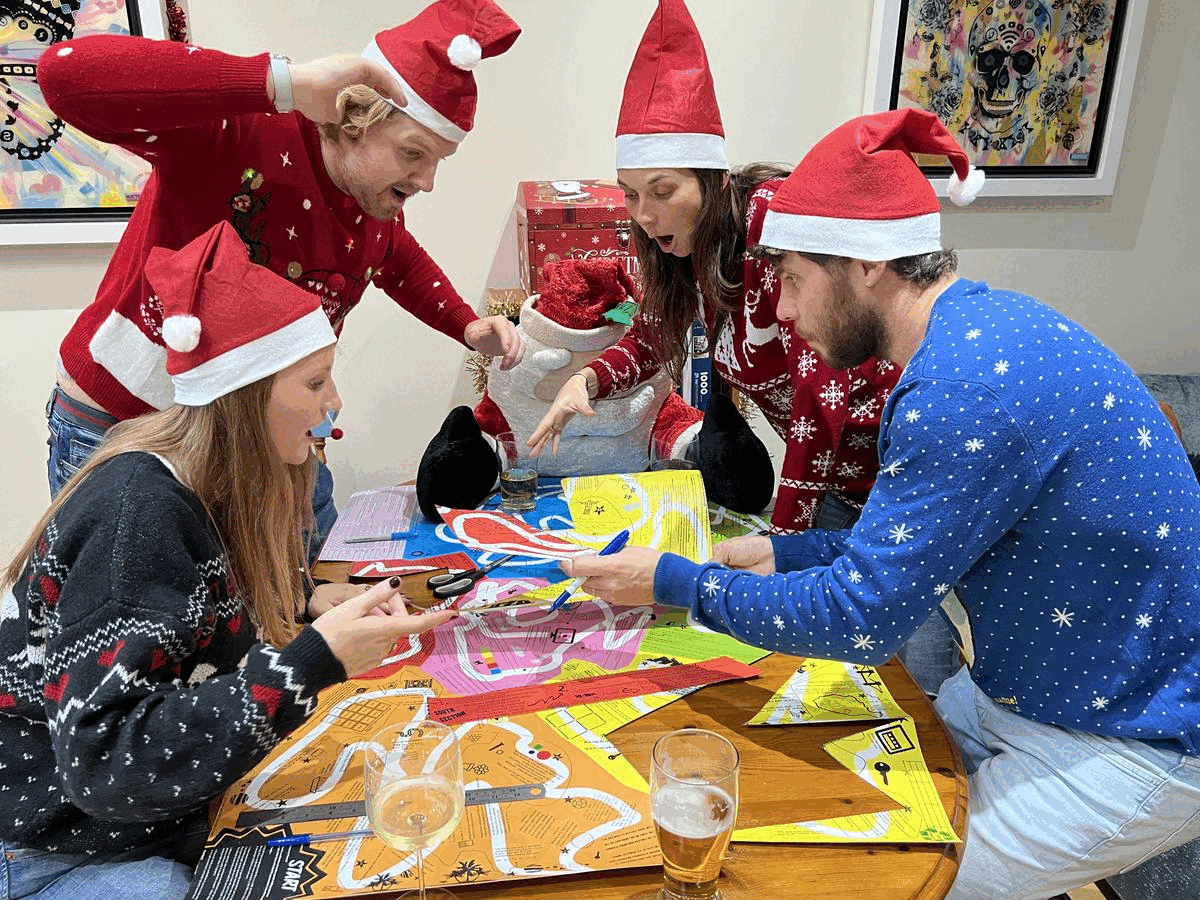 Multiple players solving Puzmat together