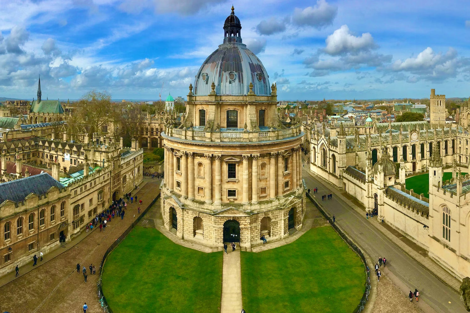 Radcliffe Camera – A key stop on our Oxford team-building treasure hunt