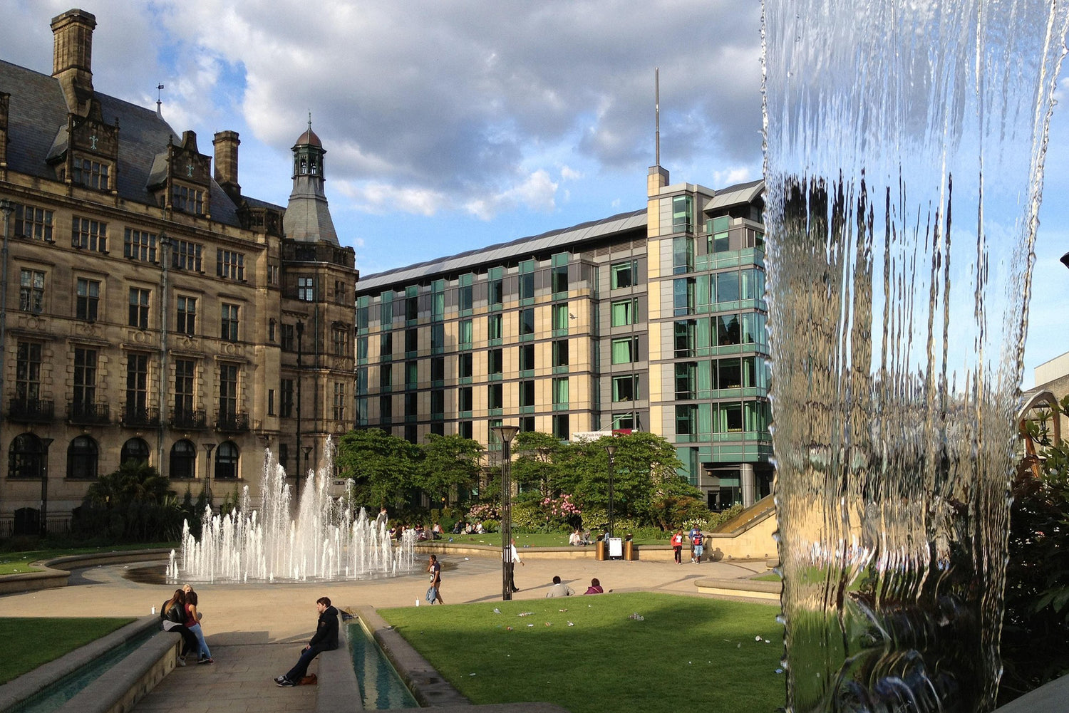 Players will solve clues in front of Sheffield's famous landmarks.