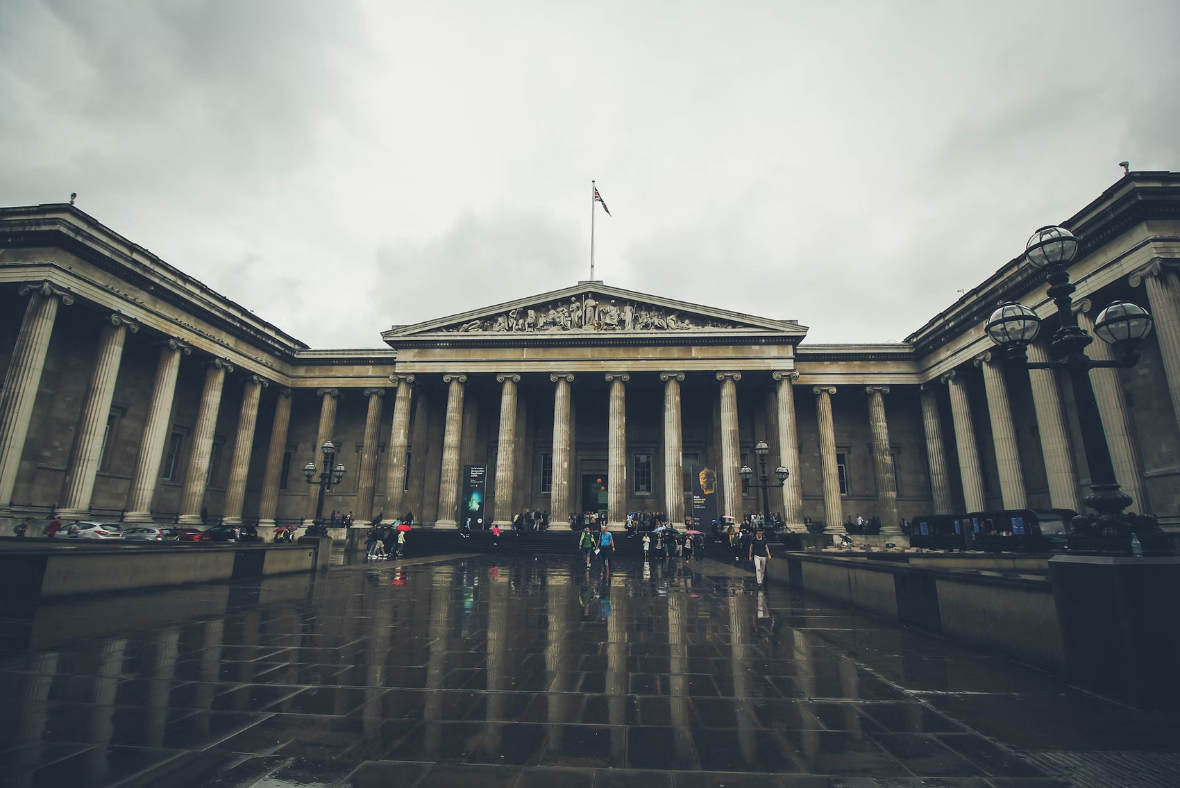 The British Museum – A key stop on our London Bloomsbury team-building treasure hunt