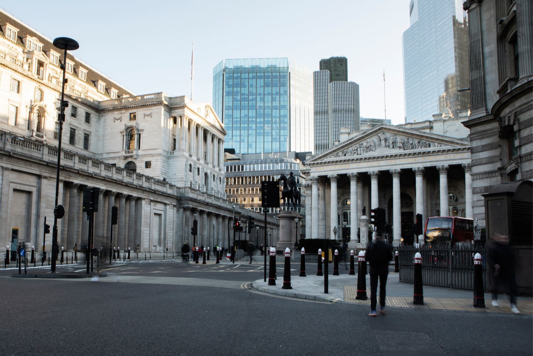 Players will solve clues in front of The City of London's famous landmarks.