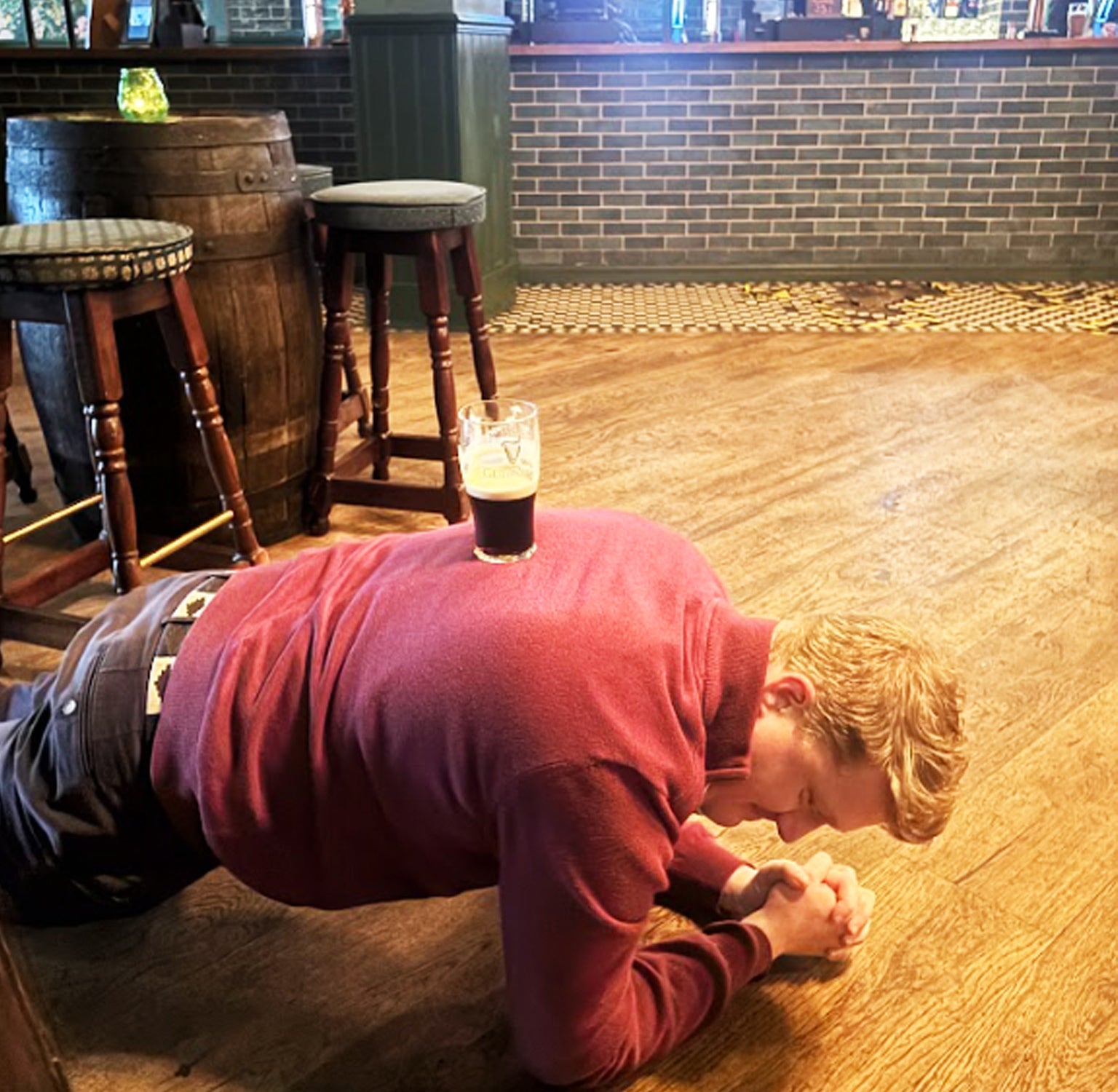 Pub photo challenge during a stag or hen party treasure hunt