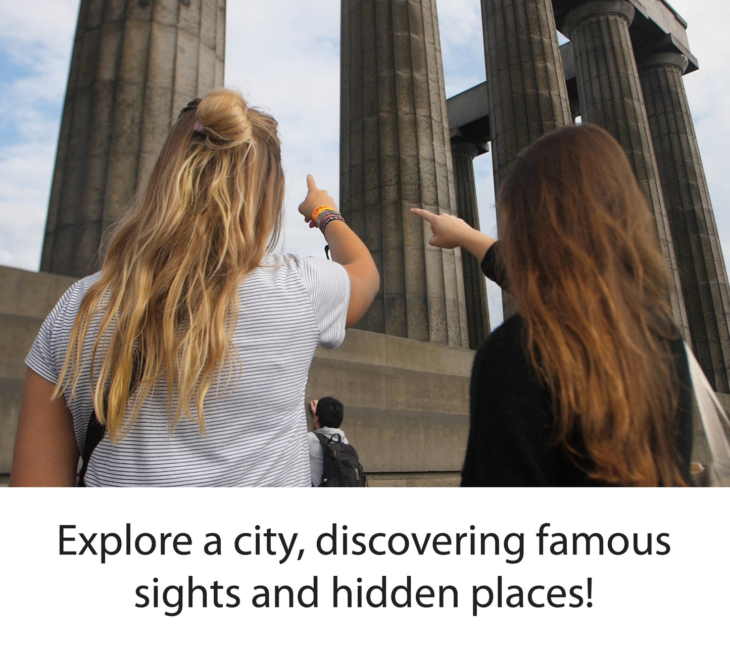 Exploring 2 player uk landmarks on a treasure hunt