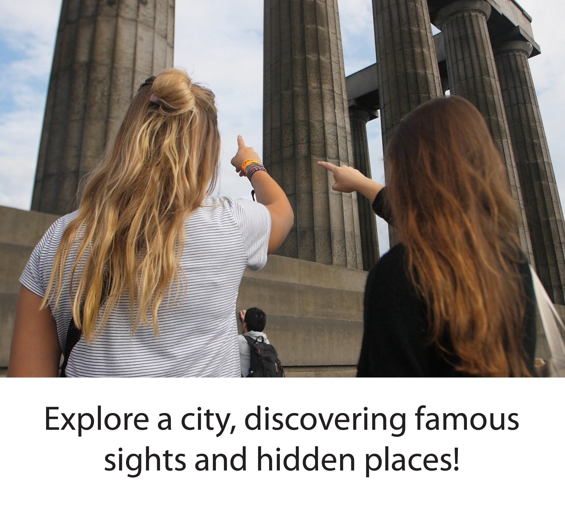 Exploring 2 player uk landmarks on a treasure hunt